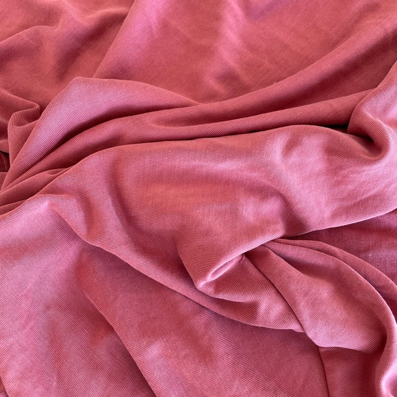 Dusty red front cross long sleeve. - Picture 3 of 3